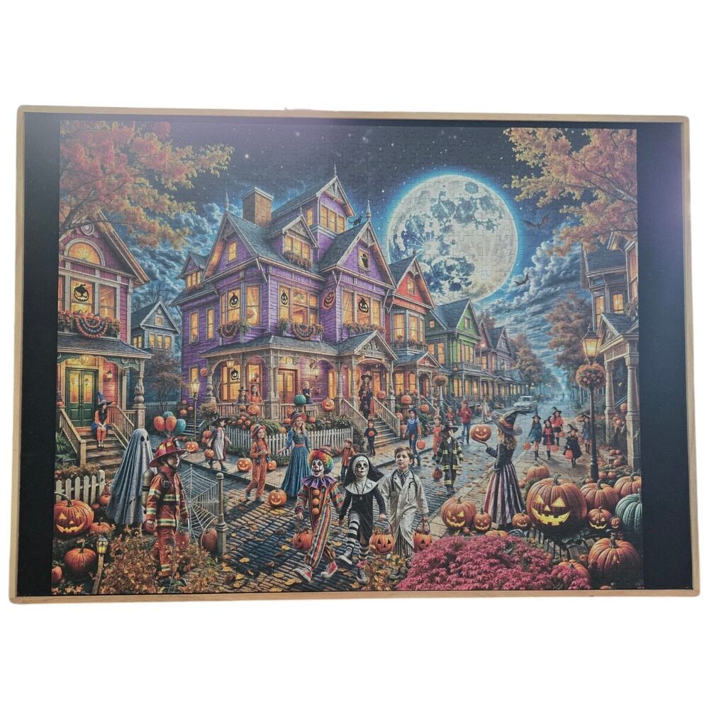 Vermont Christmas Co 1000 Piece Jigsaw Puzzle Moonlit Halloween Rafael Trujillo